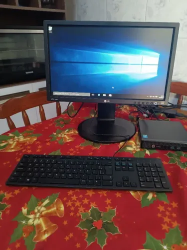 Kit mini CPU HP e Monitor 19?
