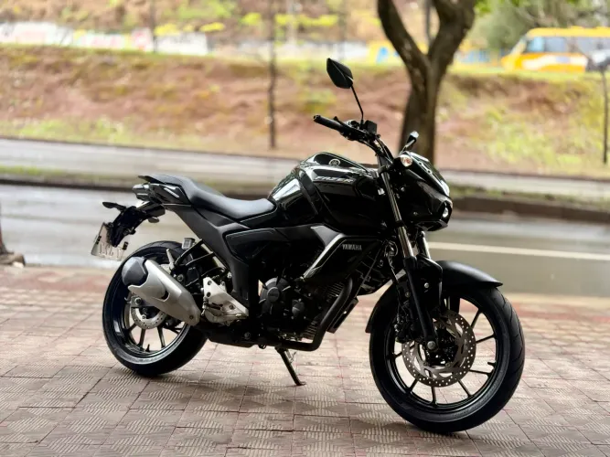 Yamaha FZ15 2024 - APENAS 4000KM