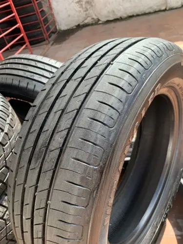 Pneus 225/55 R18 Goodyear semi novo!
