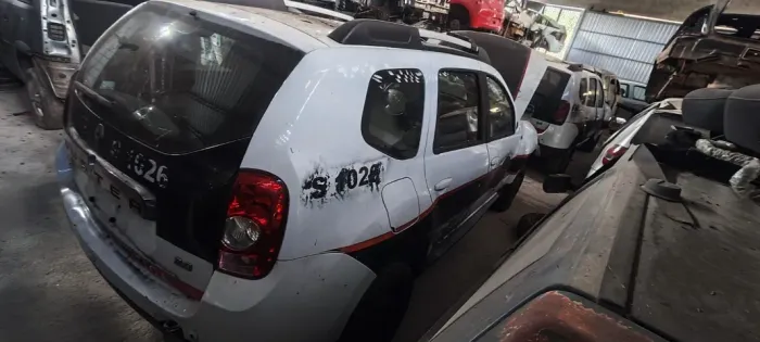 Sucata duster 2.0 4x4 