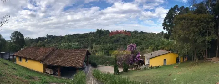 Chácara em Ibiúna aceita permuta por casa litoral Sul