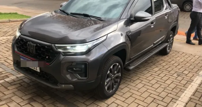 STRADA 1.0 TURBO 200 FLEX ULTRA CD CVT