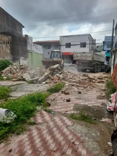 Demolição com preço bom. E rápido