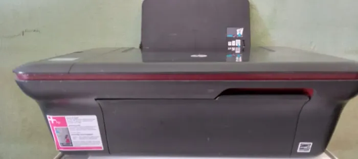 Impressora HP  deskjet 3050 multfuncional con defeito sem cartuchos