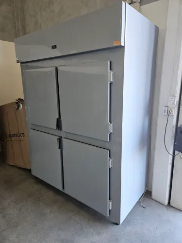 câmara fria de 2030L para cervejas 2 a -6 graus