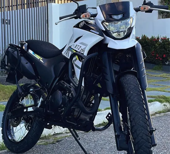 LANDER 250 ABS MOTO EXTRA NOVINHA EMPLACADA 2025 LEIA O ANÚNCIO 