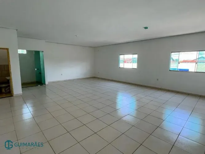 Salas Comerciais 6080 m² no Residencial Triunfo Localização Estratégica e Alto Fluxo