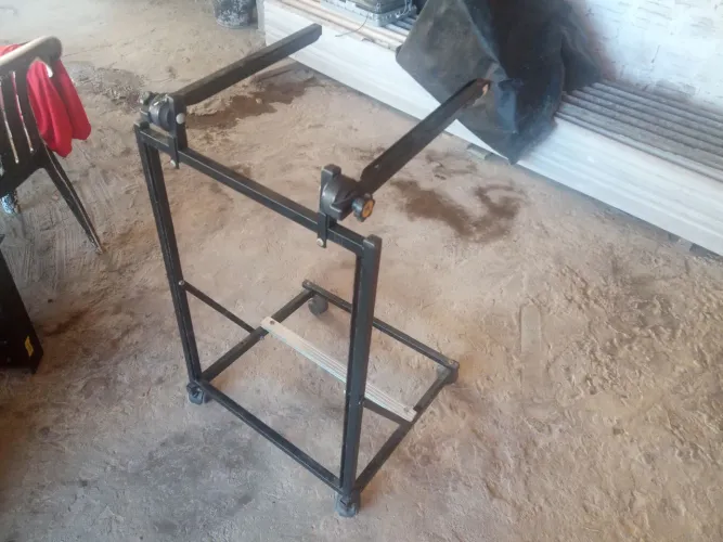 Rack p/ equipamentos de som 80x50