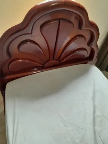 Cama de solteiro madeira maciça 
