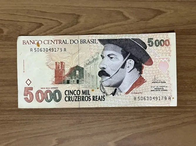 Cédula antiga 5 mil cruzeiros reais