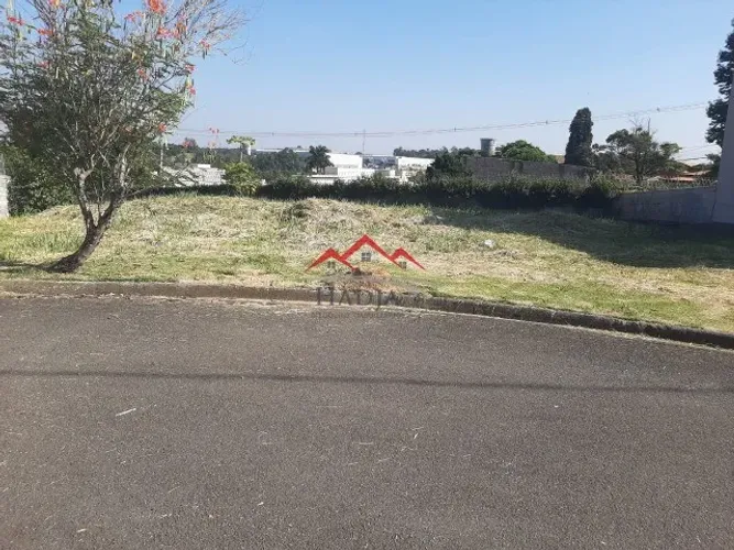 Terreno à venda no Terras de Gênova, Jundiaí-SP: 267,19m² de área em condomínio com infrae