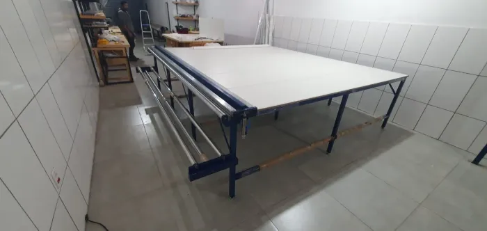 Mesa de Corte Tecido persianas , valor por tempo  Limitado 