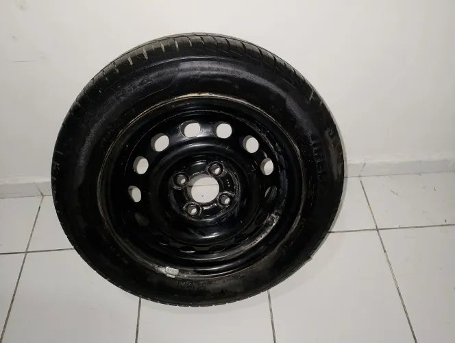 Estepe aro 14 175/65 Pirelli P1 cinturatto (quase novo)