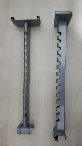 Braços para réguas de lojas