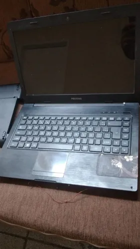 carcaça completa com a tela do notebook positivo modelo s2065 usado