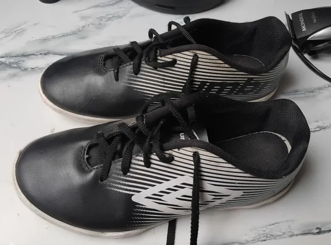 Chuteira Umbro futsal