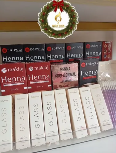 Variedades em hennas e batons na Loja Nick Tick