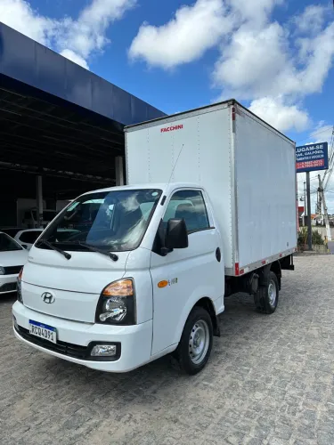 Hyundai HR baú Facchinni 