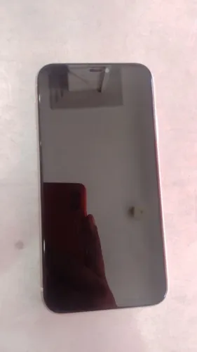 iPhone 11 traseira quebrada mais funcionando perfeitamente 