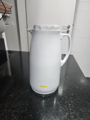 Garrafa Térmica Coban - Ideal para suas bebidas quentes ou frias 1,5L