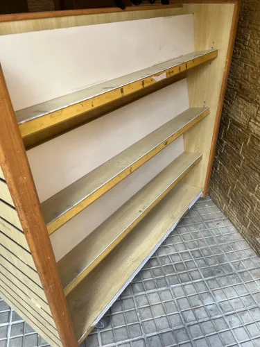 Expositor/Prateleira para comércio