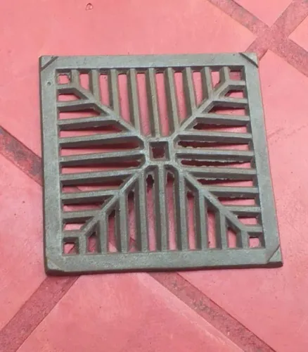 TAMPA DE RALO DE FERRO FUNDIDO 30cm