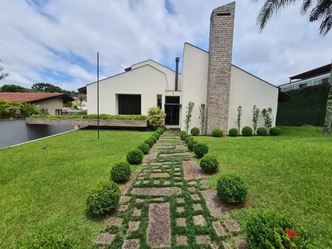 Casa em condomínio para alugar no São Lourenco