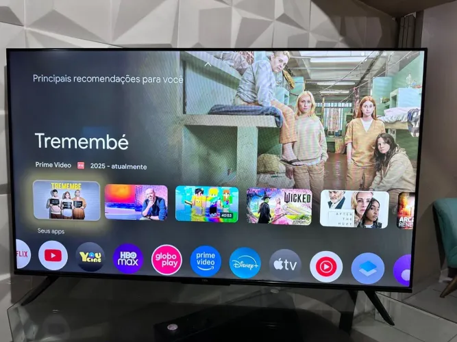 Smart tv 50 Samsung com Alexa Xbox tela infinita 4k controle solar