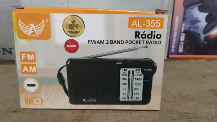 Rádio portátil com bateria interna
