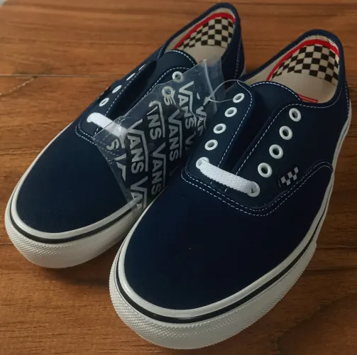 Tênis Vans Authentic Skate 42