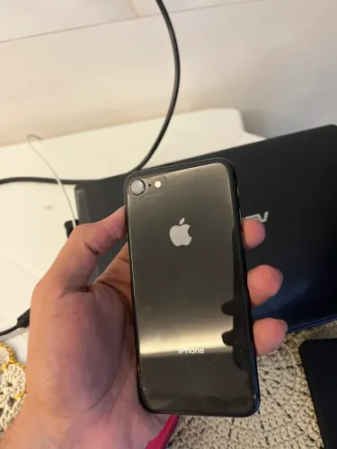 iPhone 8