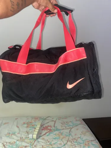 Bolsa Nike média