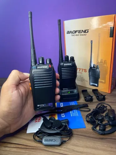 RADIO COMUNICADOR BAOFENG BF-777S COM FONE DE OUVIDO