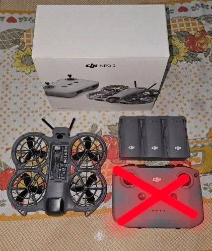 Drone DJI Neo 2 com 3 baterias e hub (SEM CONTROLE) 