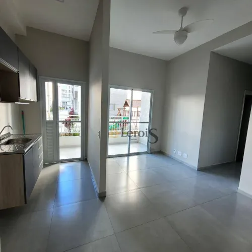 Apartamento com 3 dormitórios para alugar, 56 m² por R$ 3.350,00/mês - Residencial Maxim H