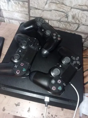 Vendo PlayStation 4