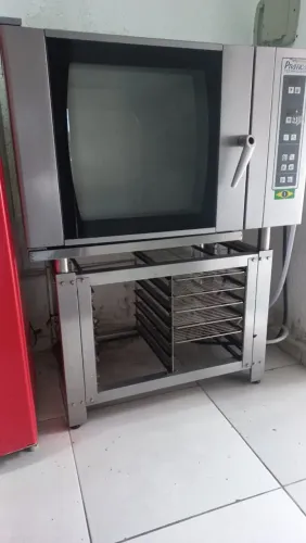 Forno combinado Prática , acompanha cubas de vários tamanhos 