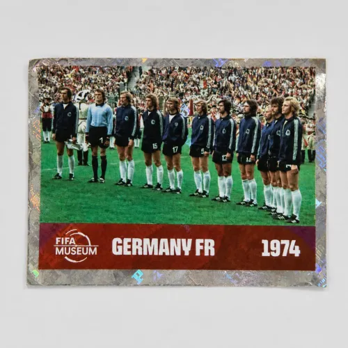 Figurinha Panini Copa 2026 FWC13 Germany FR 1974 Brilhante