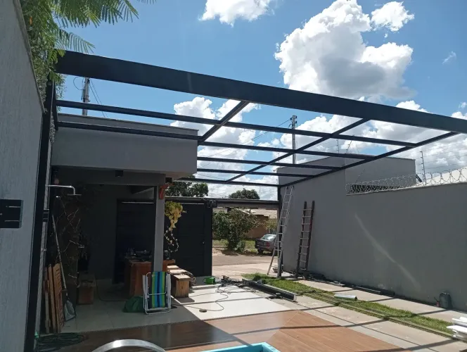 Serralheiro em geral