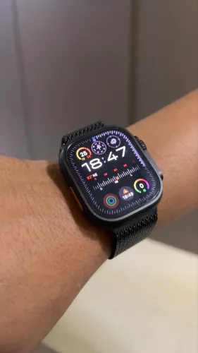 Apple Watch Ultra 2 titanium