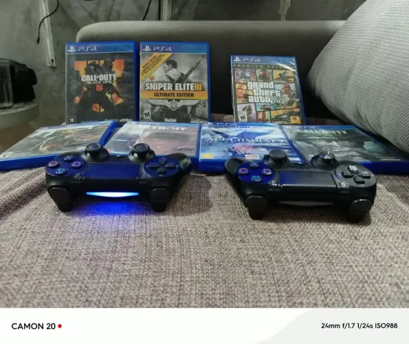 Ps4 1tera 2 controles+jogos