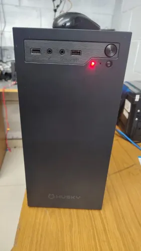 Computador CPU Core i3 | 4GB RAM | HD 320GB | Gabinete Husky Moderno