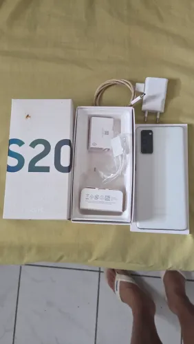 SAMSUNG S20 FE R$ 700,00