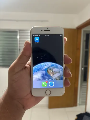 iPhone 8