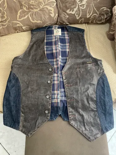 Colete Damyller top jeans e couro