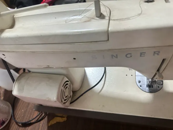 Máquina de costura Singer Facilita portátil