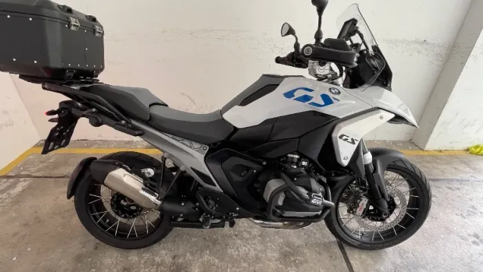 BMW R 1300 GS PLUS COM ACESSÓRIOS