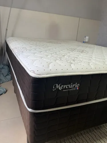 Cama Queen Size