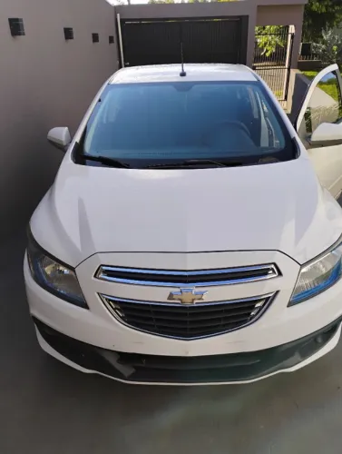 Chevrolet Onix Hatch LTZ 1.4 8V Flex Power Mec. 4P 2015