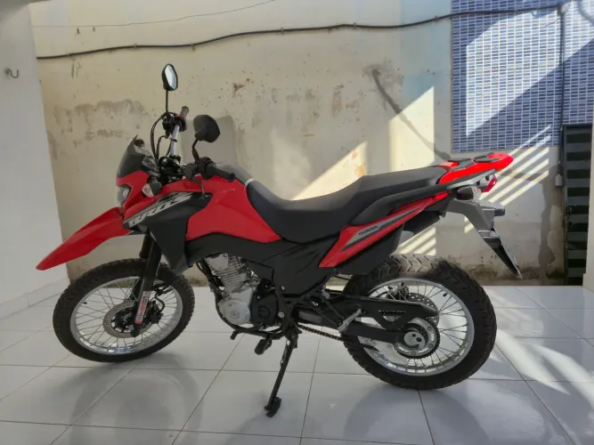 Honda NXR Bros 160 2025/2026 - Apenas 2.299 km - Impecável!